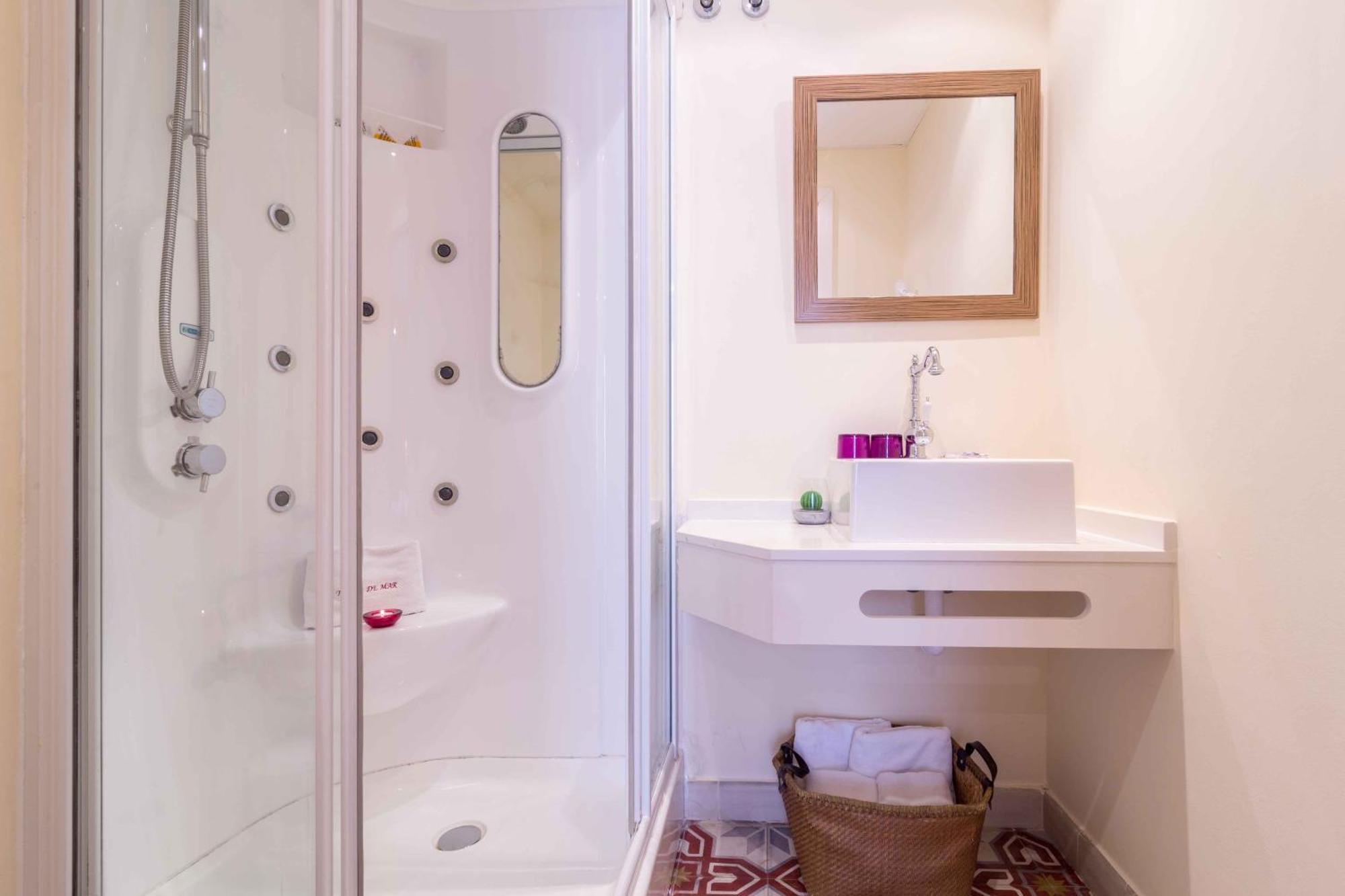Economy Double or Twin Room